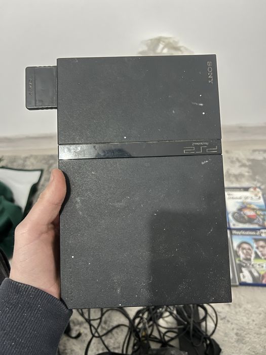 PS2 Slim cu jocuri si manete intacte