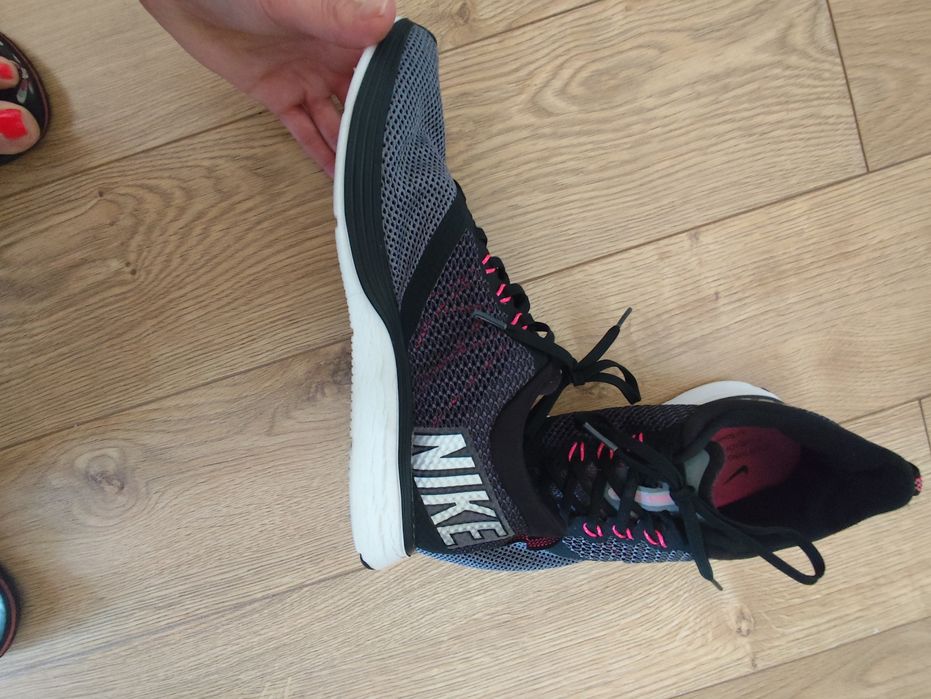 Дамски маратонки Nike Zoom ,размер 40,5/26см