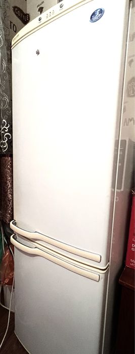 Продам холодильник срочно