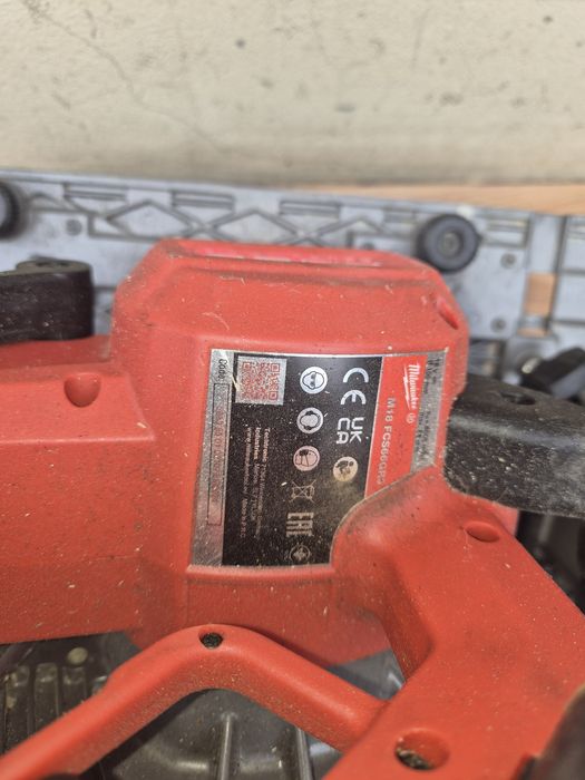Scule Milwaukee M18