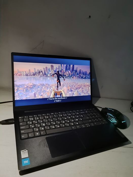 Ноутбук Lenovo..