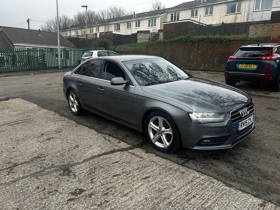 Audi A4        2015