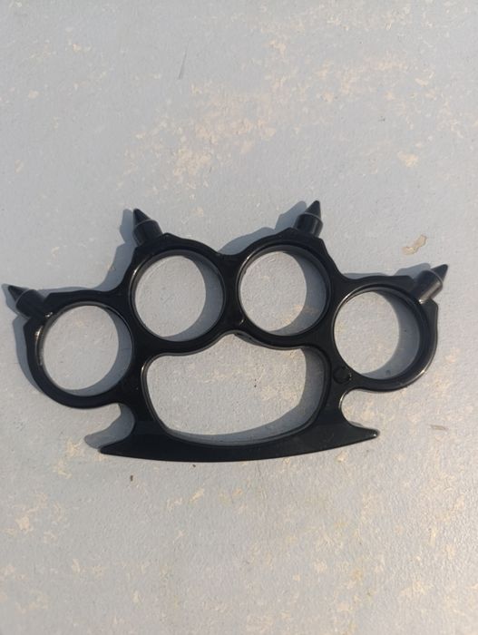 Set de cuțite și priceage