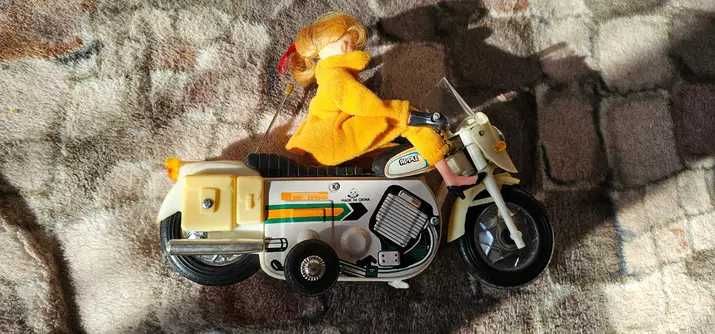 jucarie veche chinezeasca din tabla cu plastic fata apple