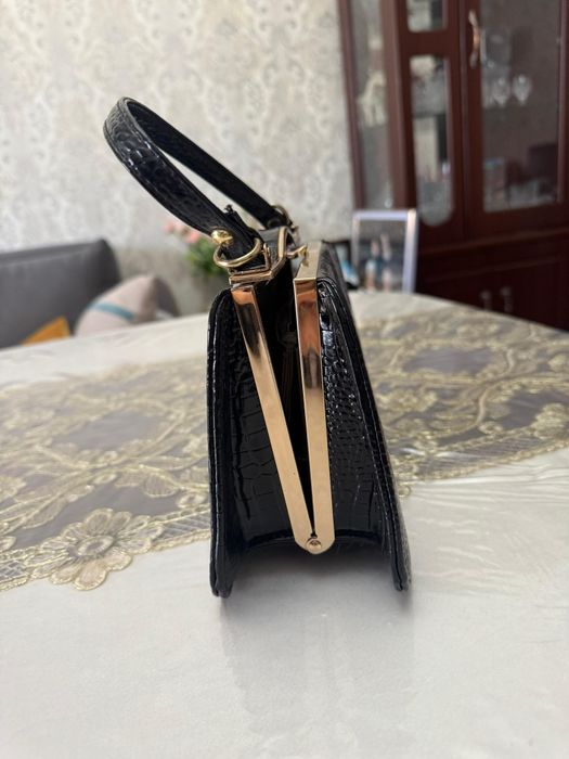 Сумочка женская продам