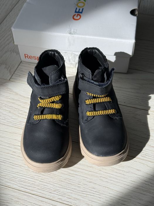 Продам ботинки geox
