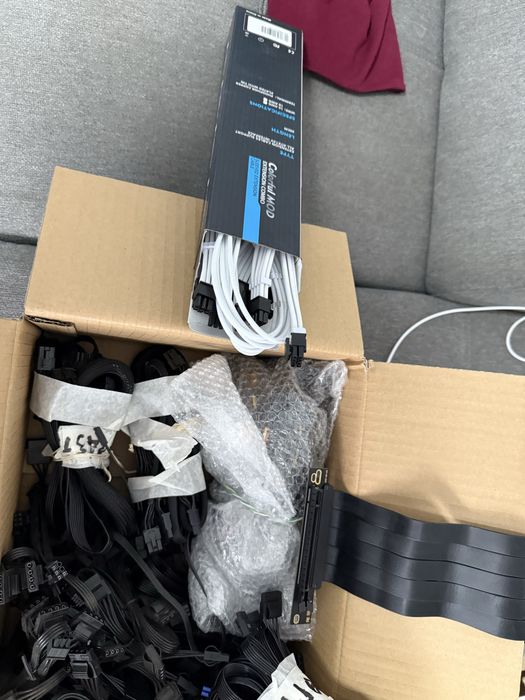 cabluri pc / adaptoare pci-ex/video / cabluri modulare surse