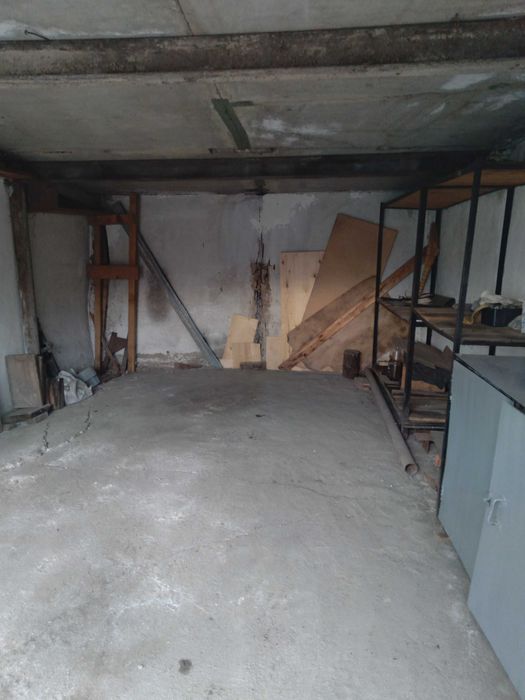 Продам гараж в Новой Бухтарме.