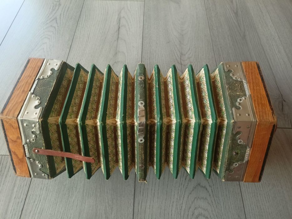 Concertina,Muzicuta, bandoneon, armonica, acordeon