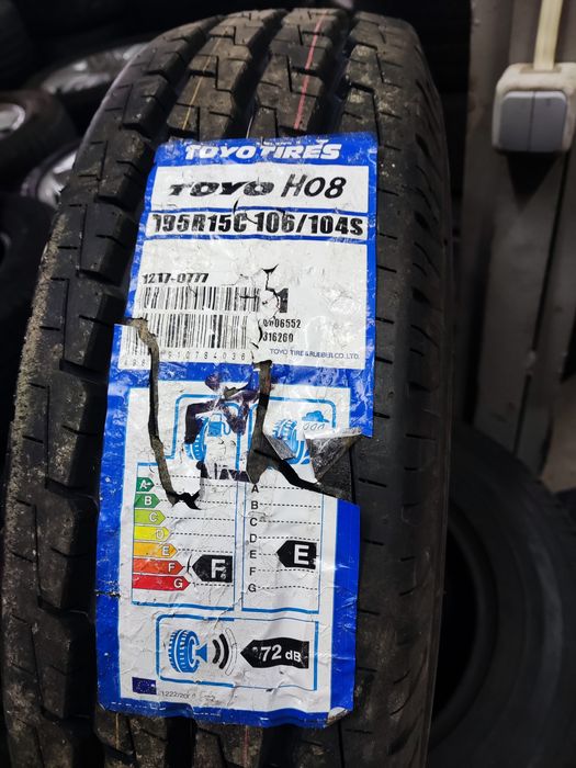 195R15C TOYO Tires H08