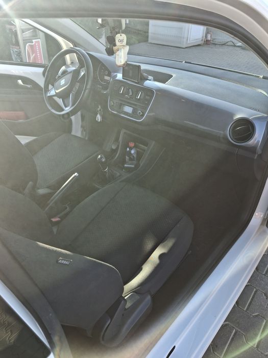 Seat mii de vânzare