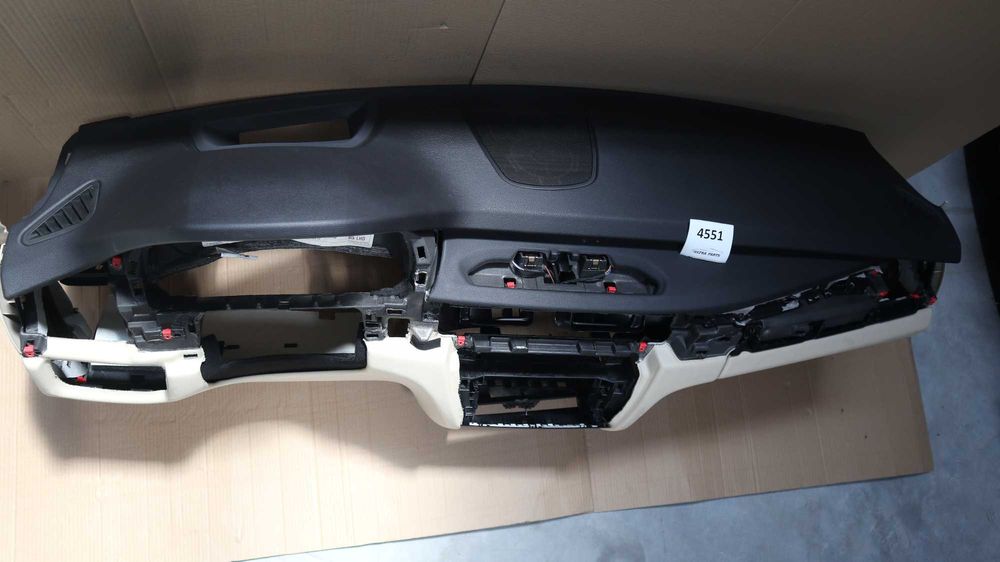 Арматурно табло БМВ Х5 Ф15 BMW X5 F15
