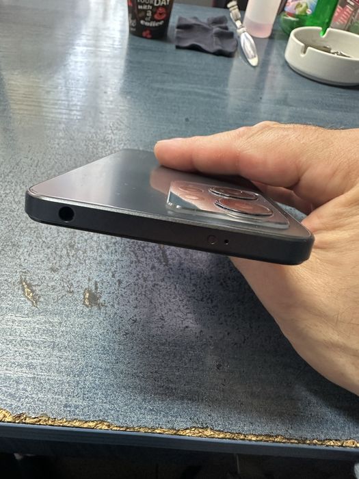 Xiaomi Redmi Note 12 8+4/128 - на 5 месеца, отличен