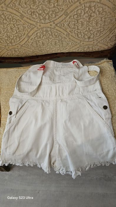 Продаю дёшево шорты ,комбез ,юбку