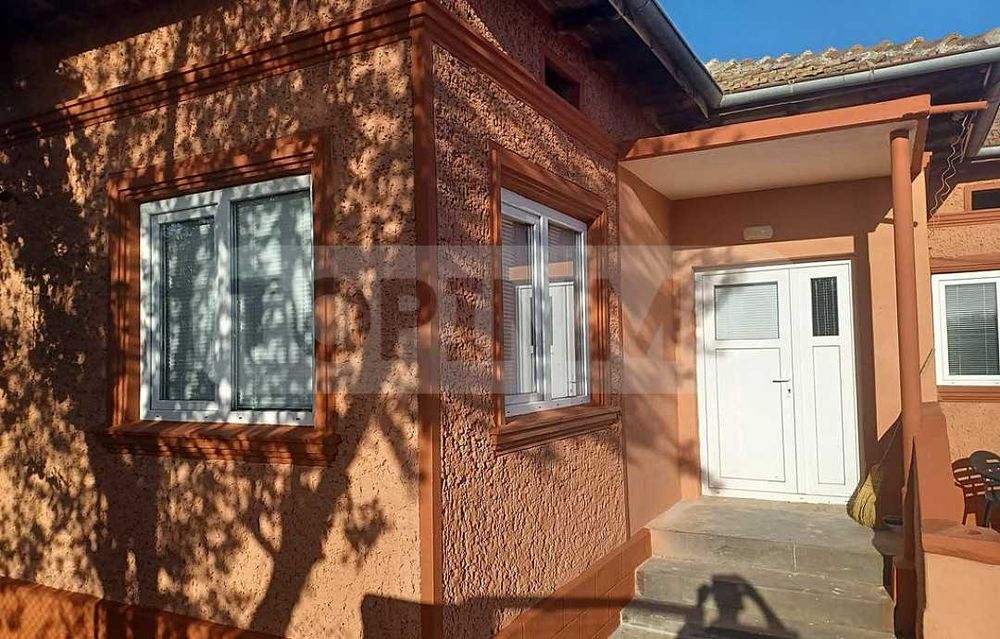 Реновирана едноетажна къща в село Чернооково
