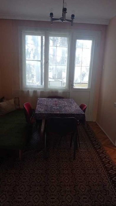 Дава се под наем Тристаен апартамент в Шумен, Добруджански - 90 кв.м за 306 € - Снимка #4