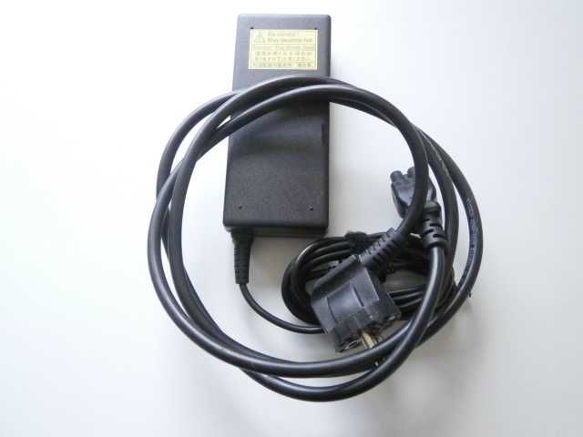 Зарядно лаптоп Toshiba