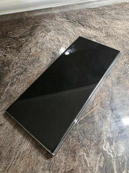 Samsung Galaxy S23 Ultra 256GB – перфектно състояние