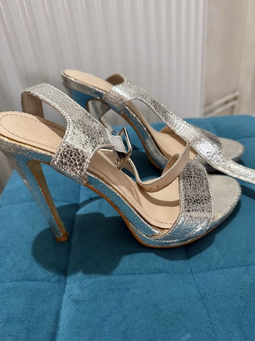 Sandale ocazie 37
