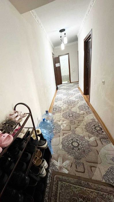 Янги ҳаёт туманидан 3 хонали квартира сотилади