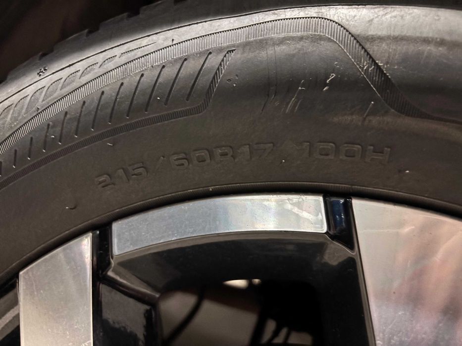 4 anvelope Goodyear Vector 4seasons gen-3 215/60 r17 100h