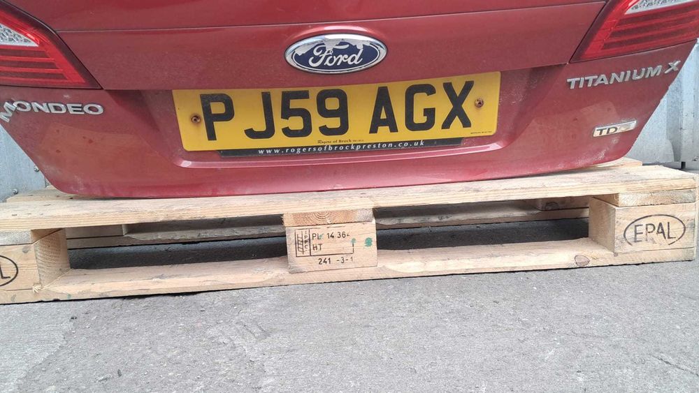 maner haion Ford Mondeo MK4 sedan an 2009