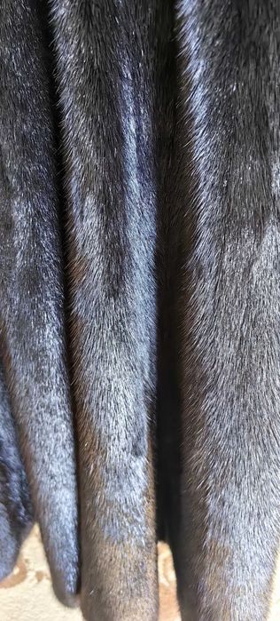 Продам норковую шубу