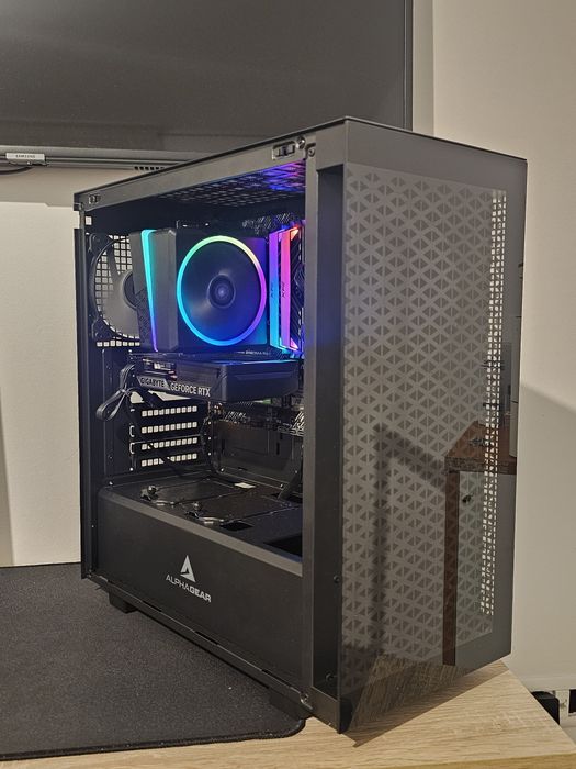 Vând/Schimb Pc Gaming -RTX 5060 ,i7 11700k ,32gb ram