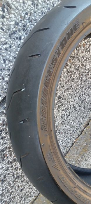 Гума Bridcestone 180/55ZR/17 M/S