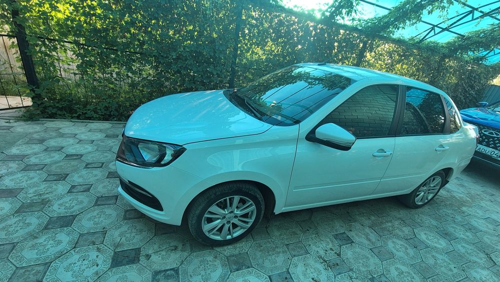 Lada Granta 2023 газ бензин