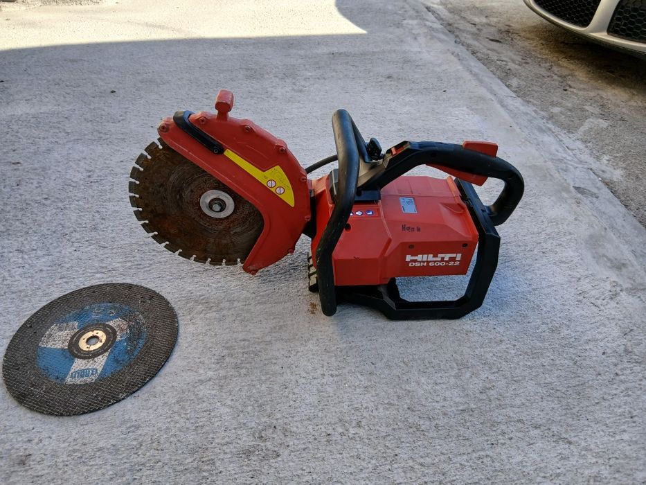 HİLTİ DSH 600-22 Акумулаторен фугорез Хилти 300мм