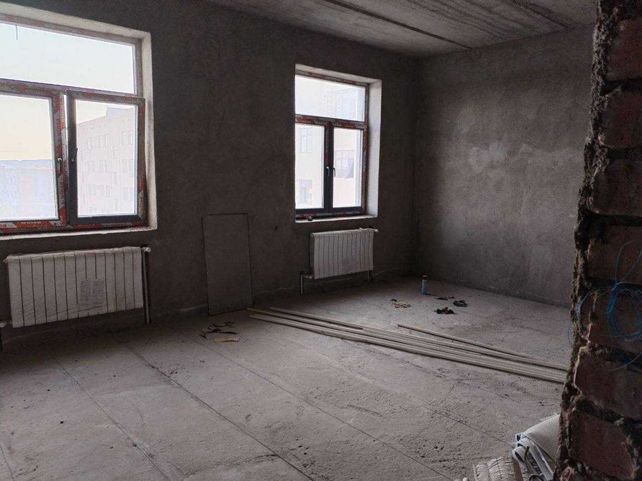 Шахар марказидан дом сотилади