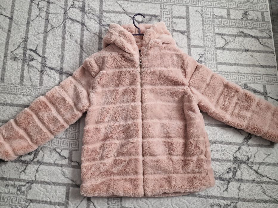 Стилно дамско палто