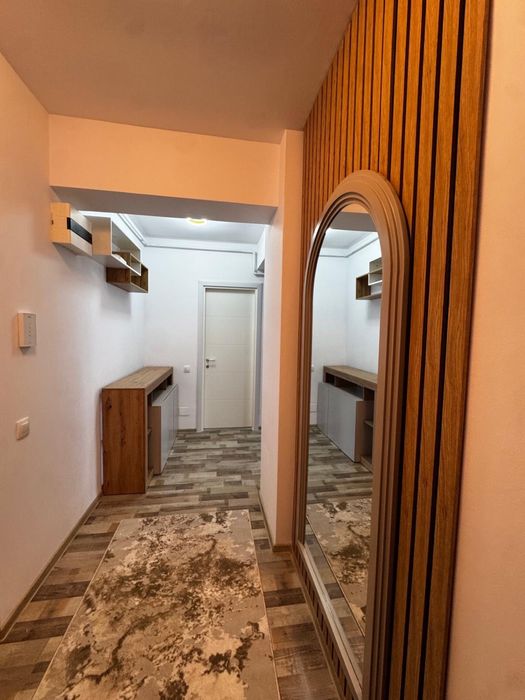 Inchiriez apartament 2 camere cu loc de parcare privat Landmark tower