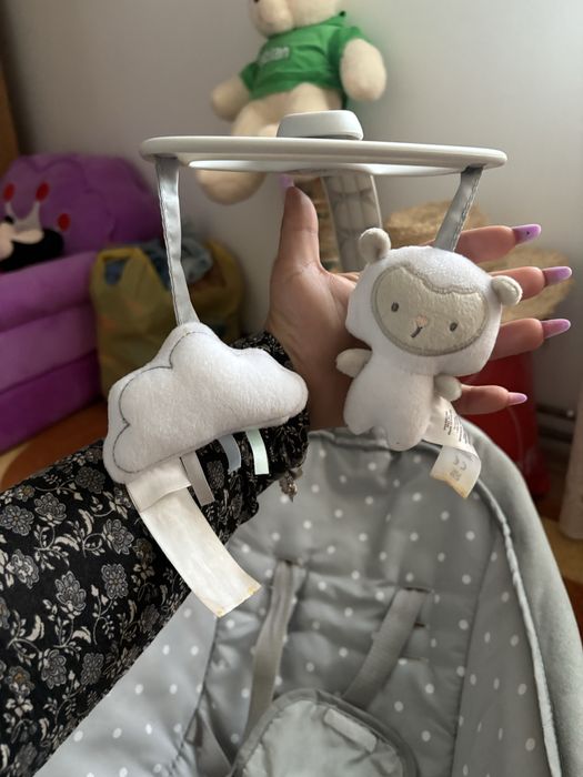 Balansoarul Cuddle Lamb