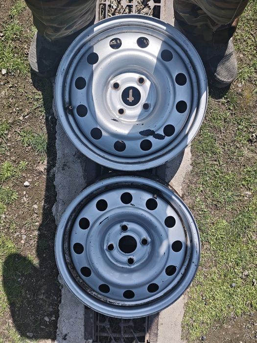 15 Диски . 2шт Разболтовка 4х100