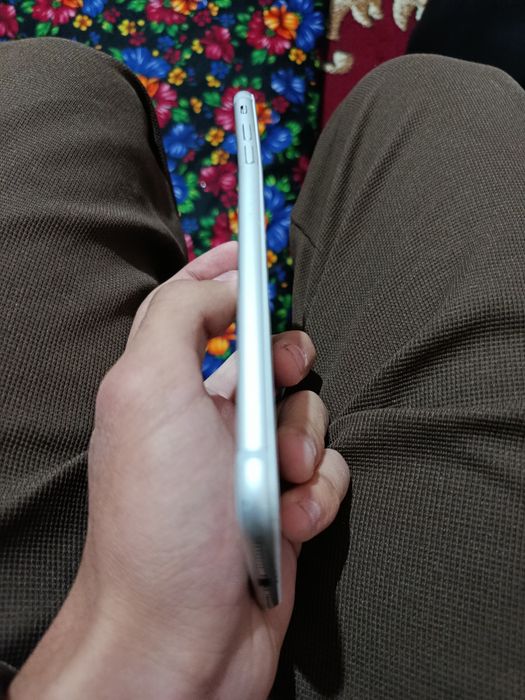 Iphone 7 plus.Tiniq ishlaydi