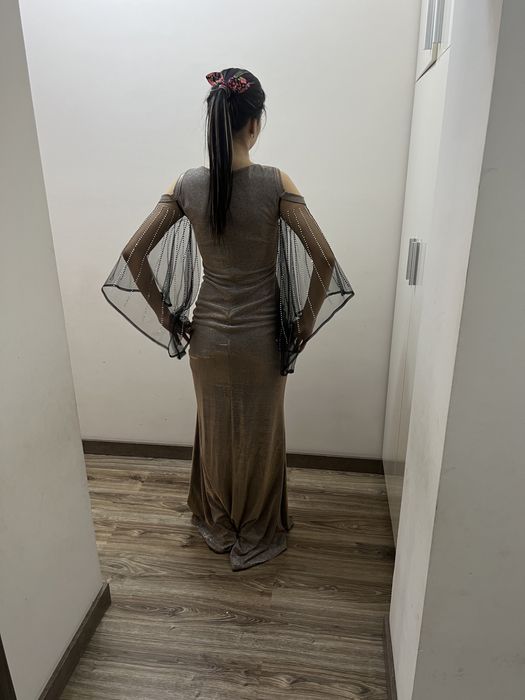 Платье вечернее длинное