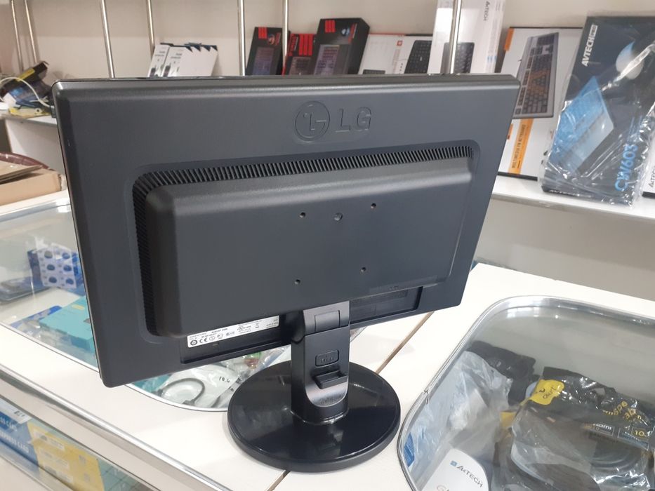 Monitor LG Flatron 19