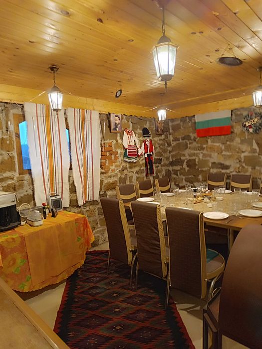 Дава се под наем Къща в с. Завет, Област Бургас - 170 кв.м за 183.6 € - Снимка #23