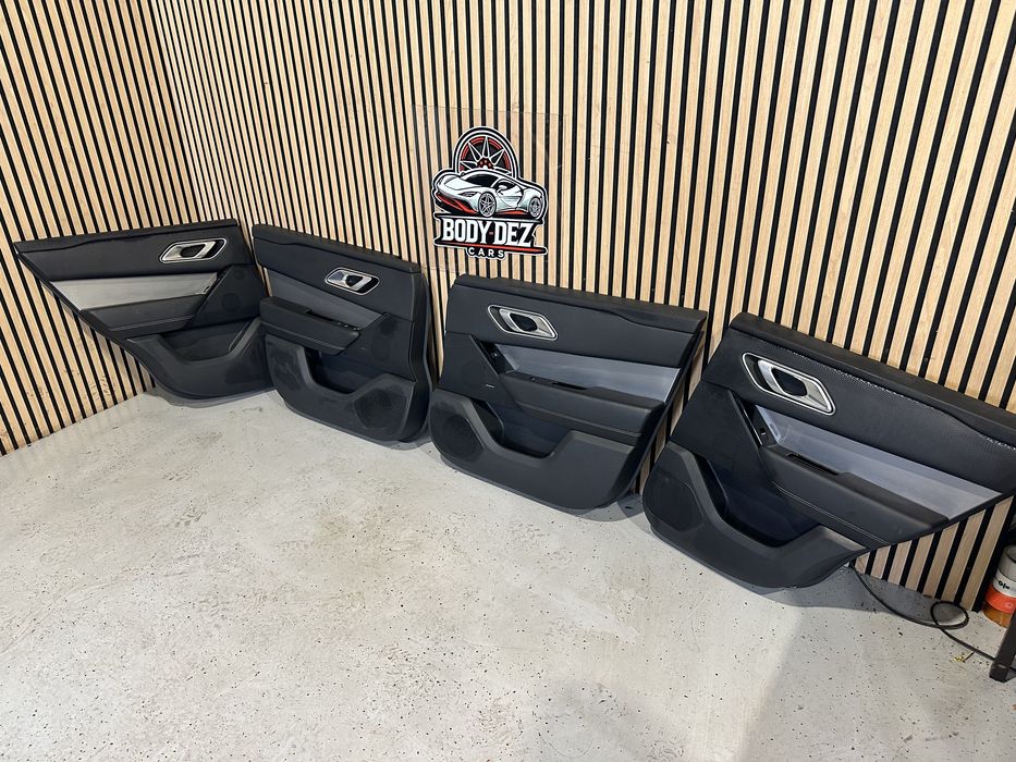 Interior full electric piele negru cu incalzire si memorie Range Rover Velar de europa scaune bancheta fete de usi