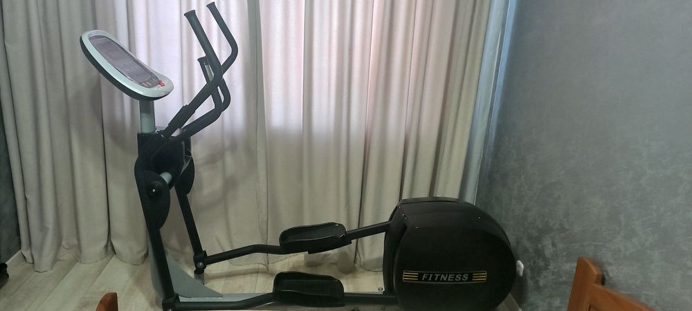 Элептический тренажёр