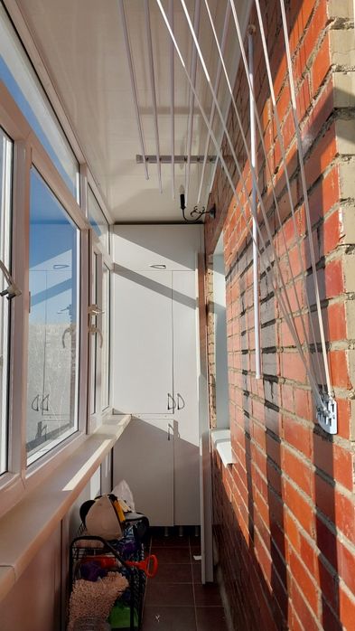 Продам 3-х комн кв в 7-25 кирпичная высотка 4 этаж высотка - Görünüm 5