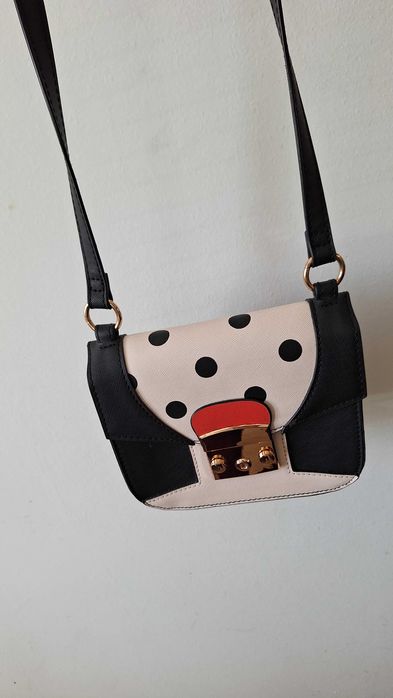 Малка дамска чанта