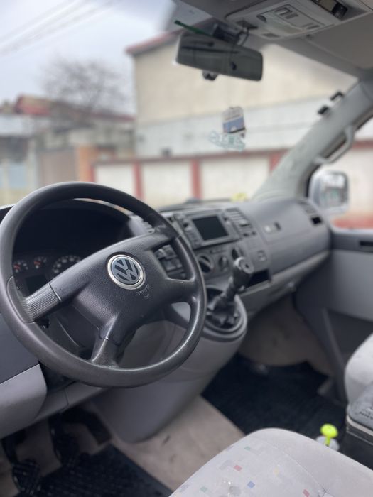 Dezmembrez VWTransporter t5 Caravelle  2.5 TDI an 2007 4MOTION