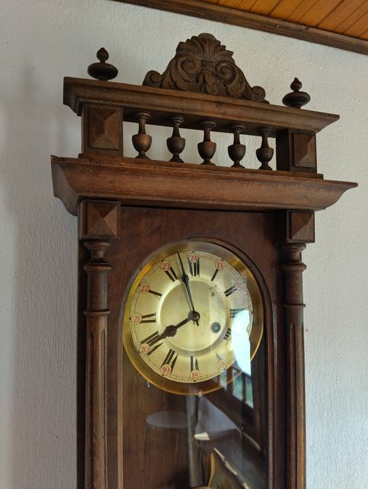 Стари стенни часовници