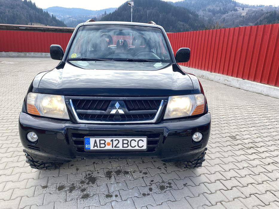 Vând Mitsubishi Pajero MK3 2.5 diesel 2004