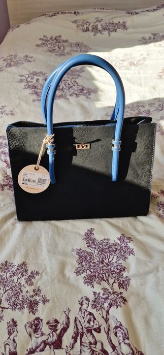 малка синя дамска чанта естествена кожа