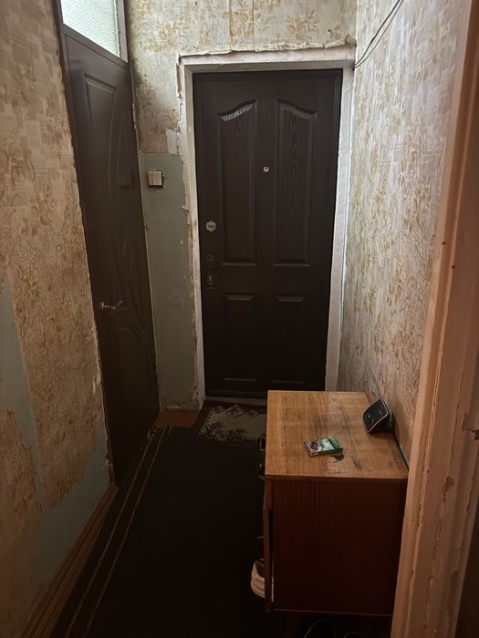 Куйлюк массив 1, оринтир гостиница Hayot продаётся 3-х ком квартира