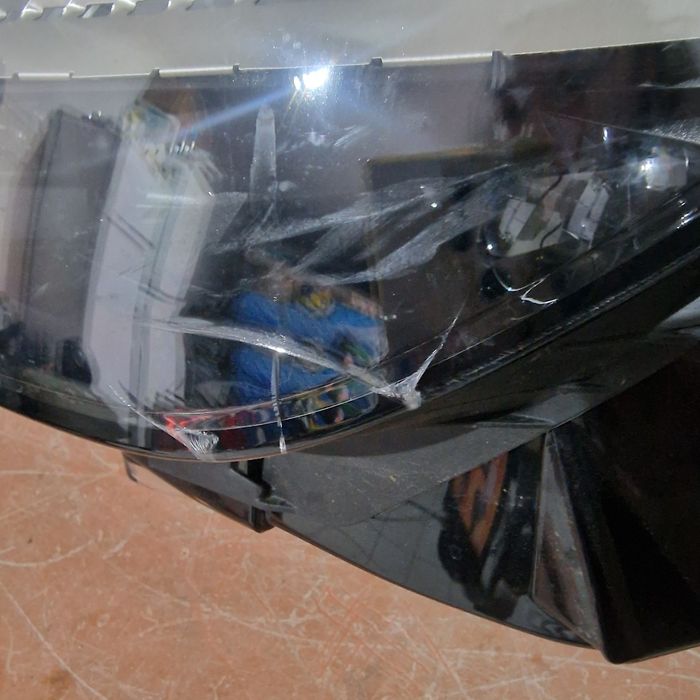 Audi Q4 E-tron matrix  2023 ляв фар